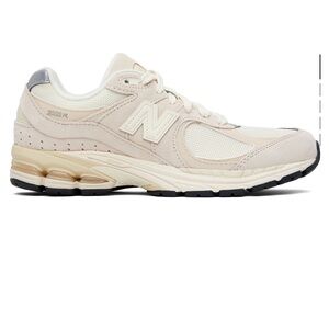 New Balance 2002R Sneakers